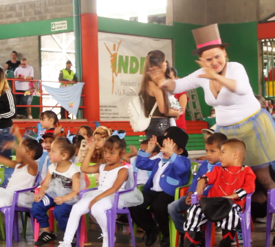 EL CIRCO EN LA NOCHE DE TALENTO CI MARAVILLAS SABANETA (3)