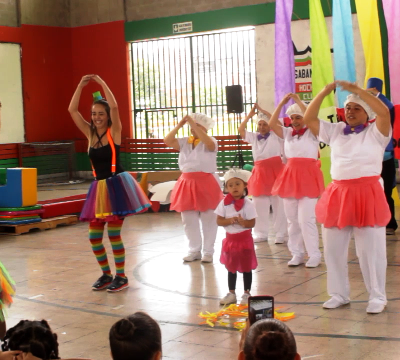 EL CIRCO EN LA NOCHE DE TALENTO CI MARAVILLAS SABANETA (8)